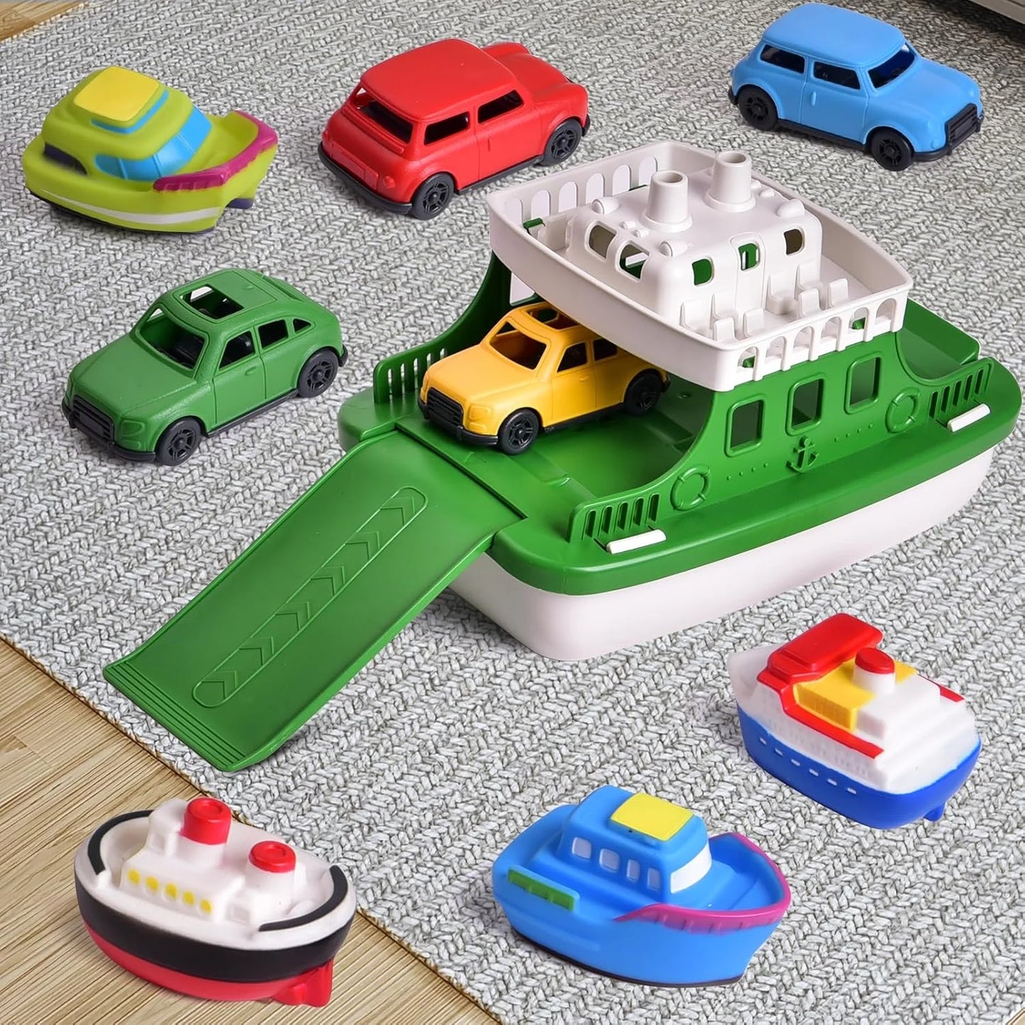 Ferry Bath Toy Set With 4 Mini Cars And Squirters